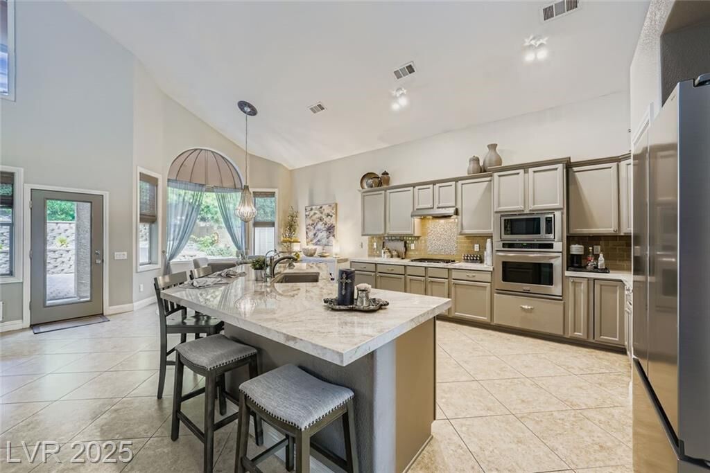 Property Photo: 1905 Shifting Winds Street NV 89117