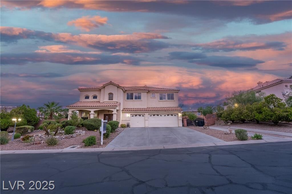 Property Photo:  6632 Isolated Avenue  NV 89110 