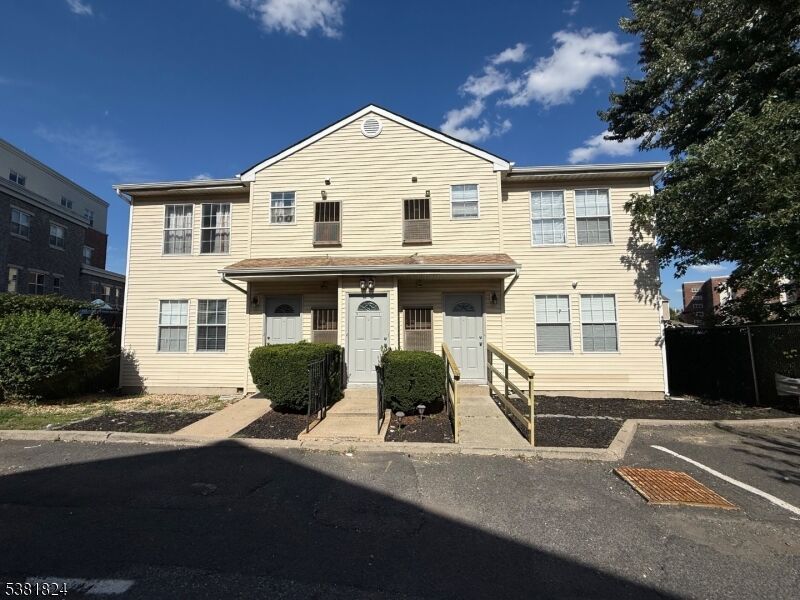 Property Photo:  501 Morris Ave  NJ 07208 