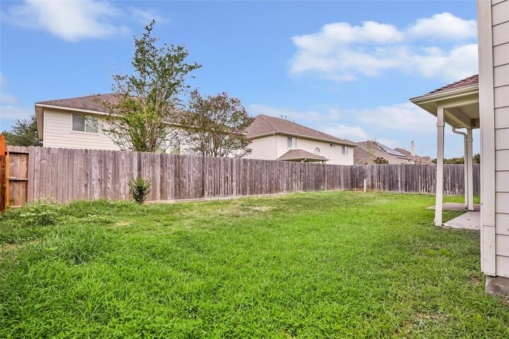 Property Photo: 8226 Sierra Dawn Drive TX 77375