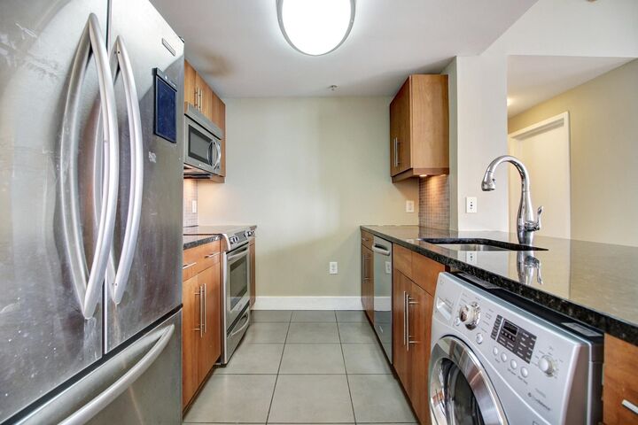 Property Photo: 88 Morgan St 4501-1 NJ 07302