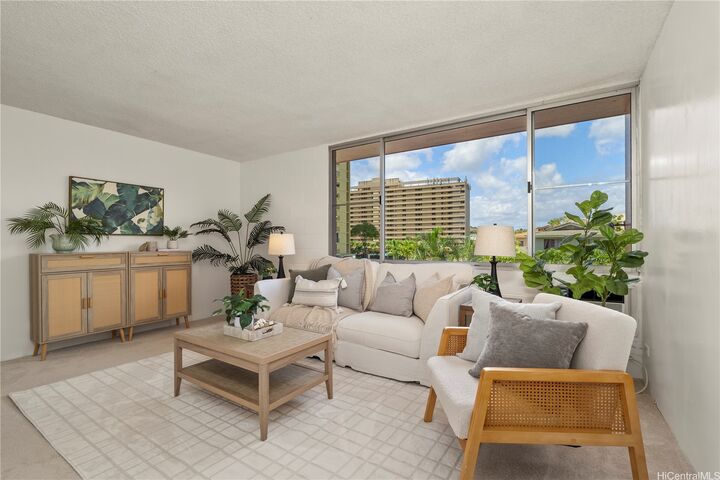 909 Ala Nanala Street 101  Honolulu HI 96818 photo
