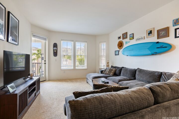 Property Photo:  520 Lunalilo Home Road 7311  HI 96825 