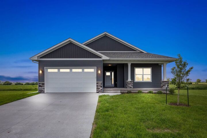 Property Photo: 1813 Sherman Dr IA 52240