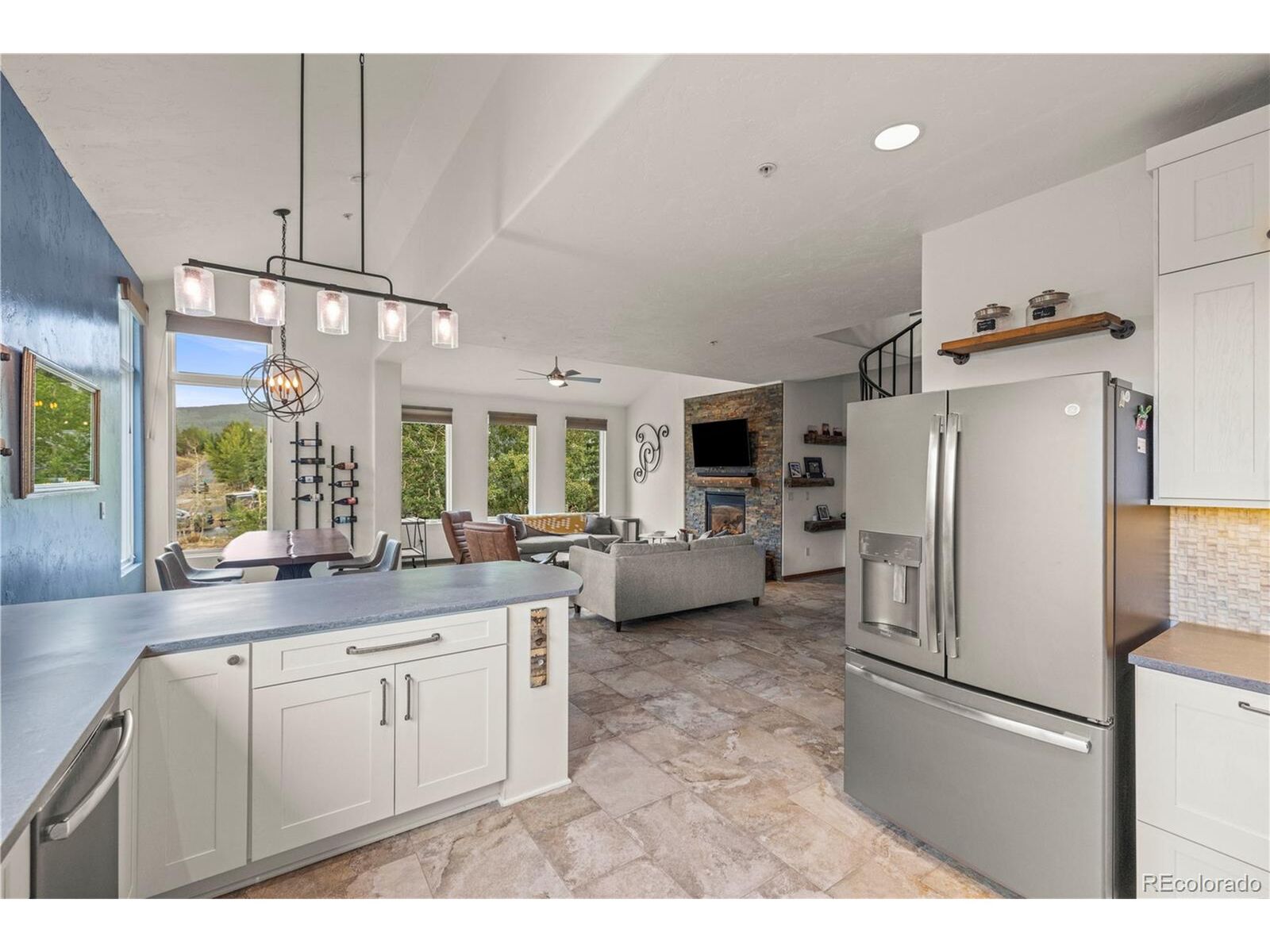 Property Photo: 117 S 6th Ave 13 CO 80443
