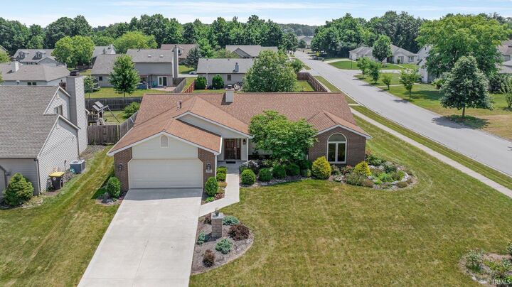Property Photo:  8406 Hunters Knoll Run  IN 46825-6405 