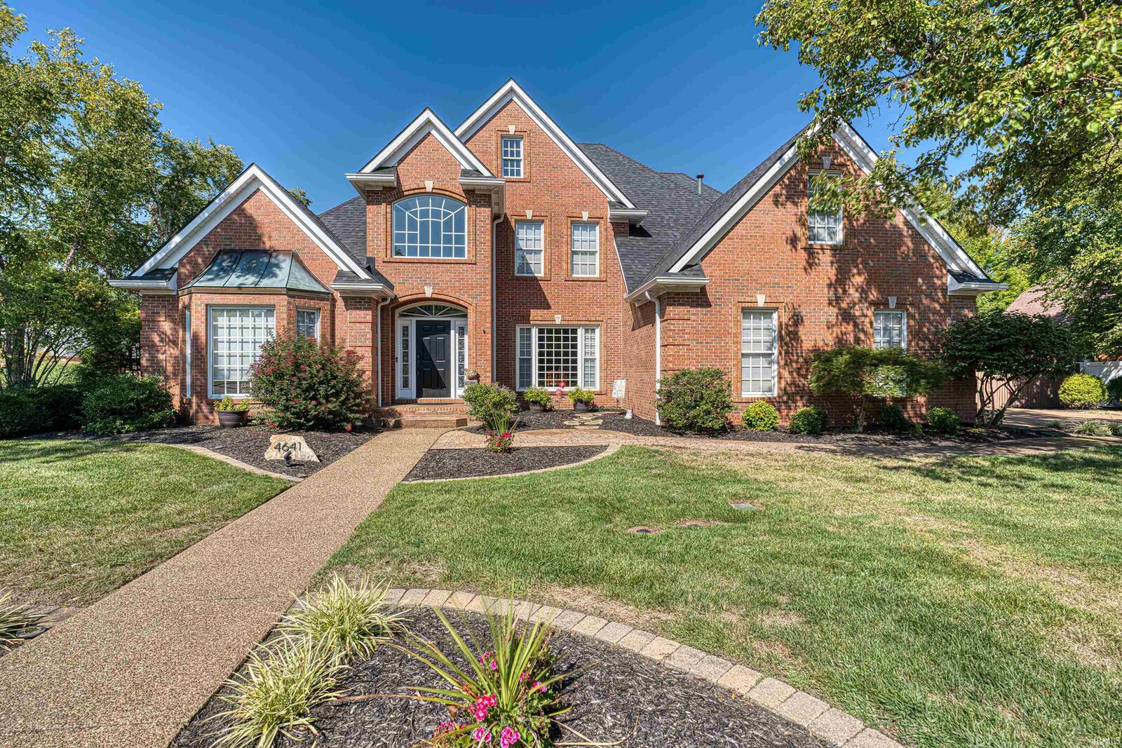 Property Photo: 4641 Bridgestone Boulevard IN 47630-8739