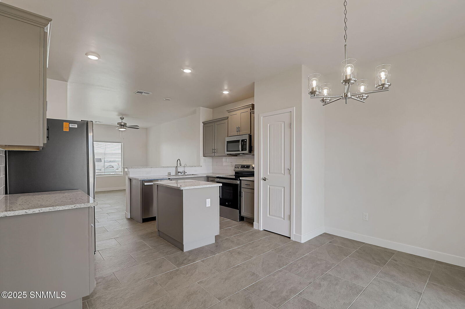 Property Photo:  1007 Marin Street  NM 88012 