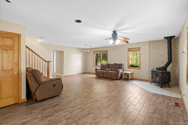 Property Photo:  6 Autumn Lane  NY 10950