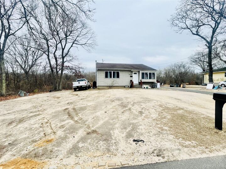 Property Photo: 29 Gray Avenue NY 11763