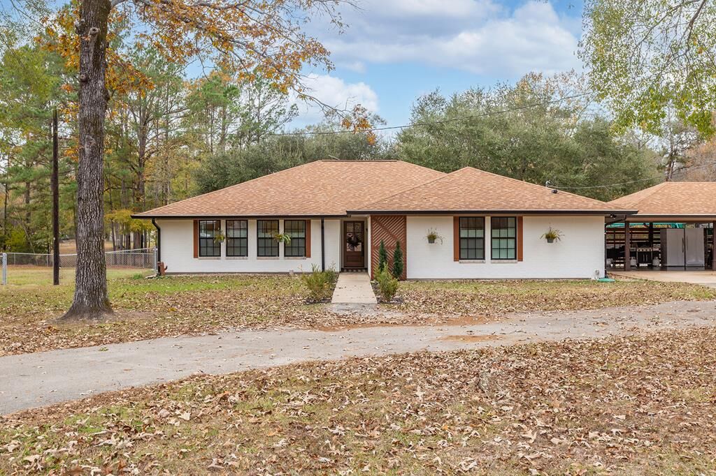 Property Photo:  304 Hosea Forrest Road  TX 75949 