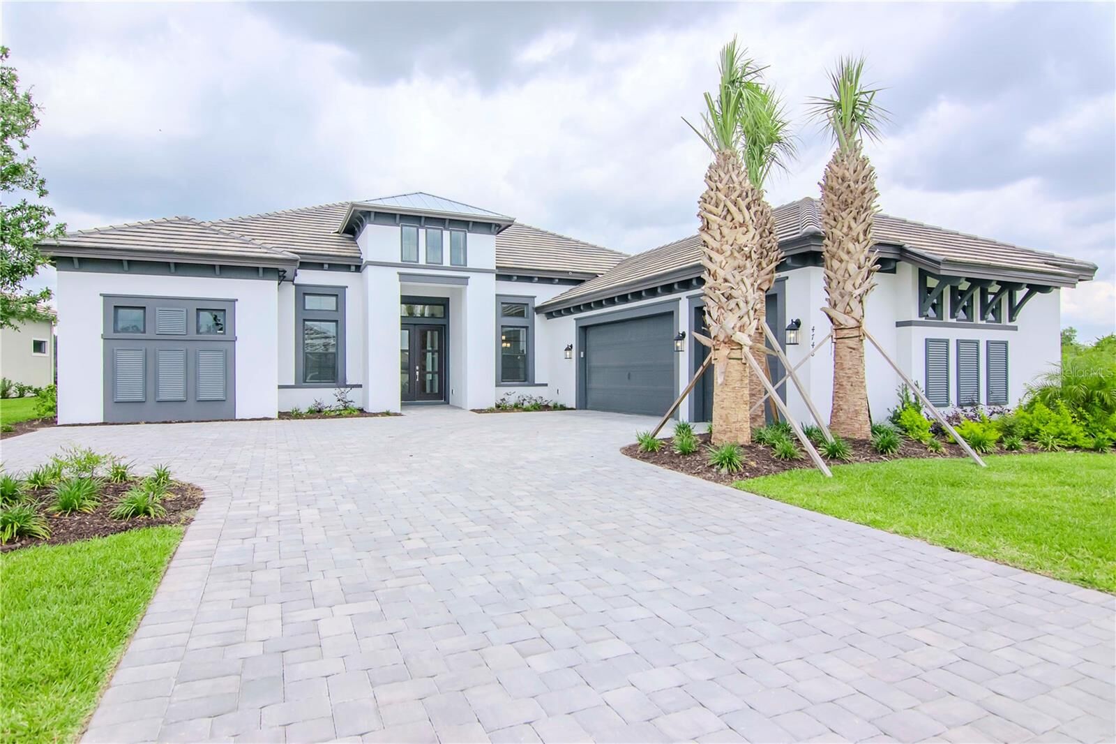 Property Photo: 4748 Freccia Loop FL 33543