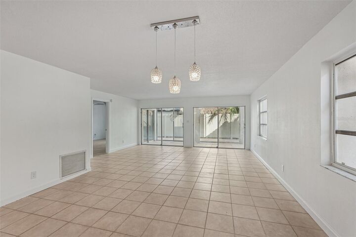 Property Photo:  5964 Midnight Pass Road N-16 (Aka # 135)  FL 34242 