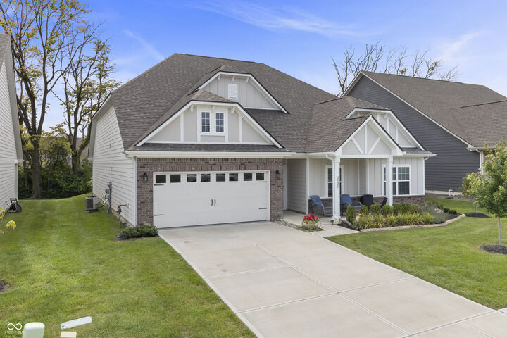 Property Photo: 2525 Riviera Place IN 46143