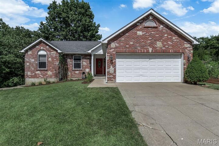 6007 Peachtree Drive  Hillsboro MO 63050 photo
