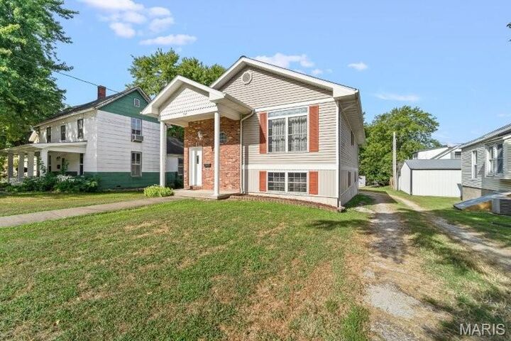 705 Bluff Street  Fulton MO 65251 photo