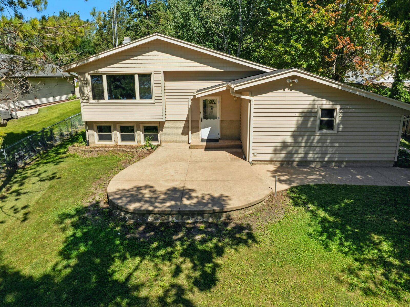 Property Photo: 411 Lake St WI 53149