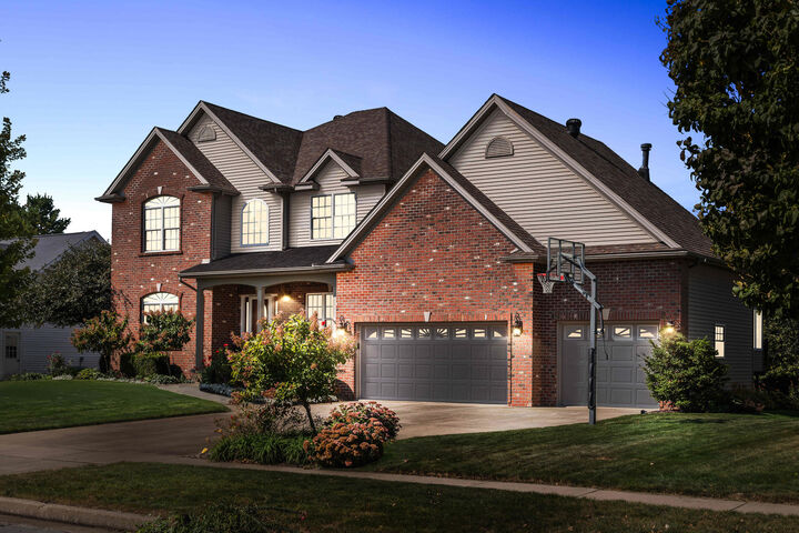 2104 Woodbine Road  Bloomington IL 61704 photo