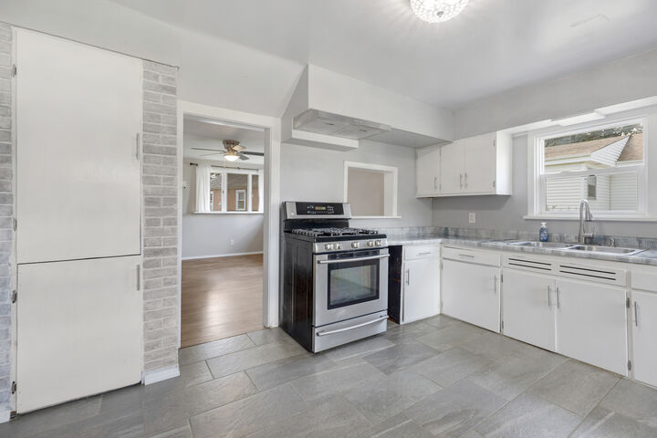 Property Photo:  11609 Main Street  IL 60142 