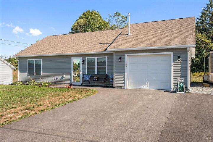 Property Photo:  45 Stearns Farm Road  ME 04444 