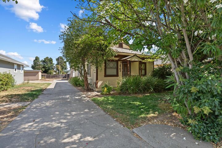 2761 32nd Avenue  Sacramento CA 95824 photo