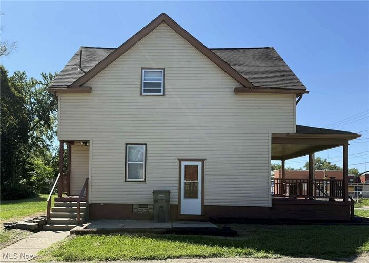 Property Photo:  217 S Jackson Street  OH 44506 