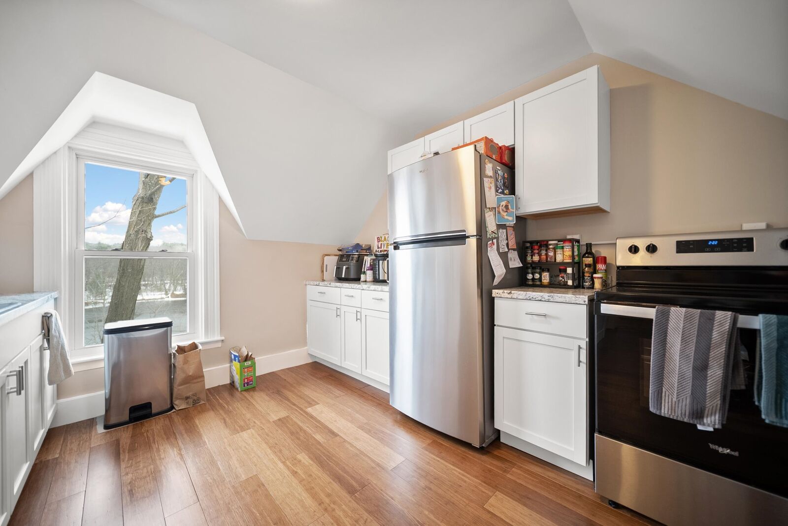 Property Photo:  449 West River Road  NH 03106-1886 