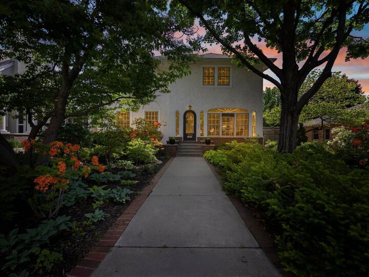 Property Photo: 1925 Girard Avenue S MN 55403