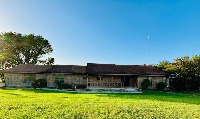 Property Photo: 1306 Fm 1331 TX 76577