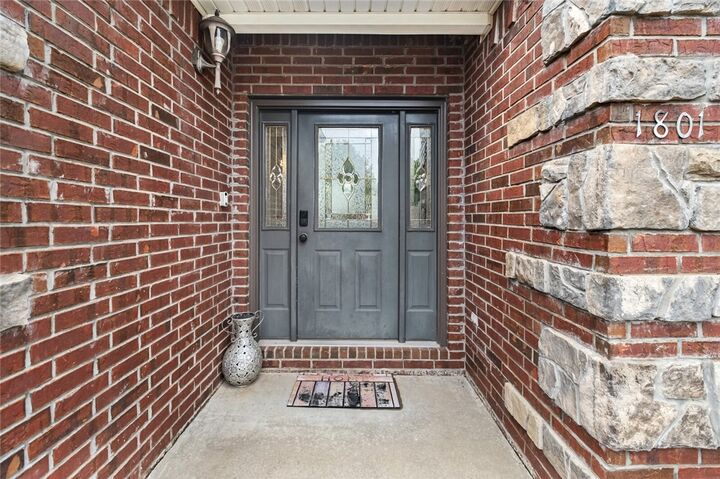 Property Photo: 1801 Mustang Avenue AR 72712