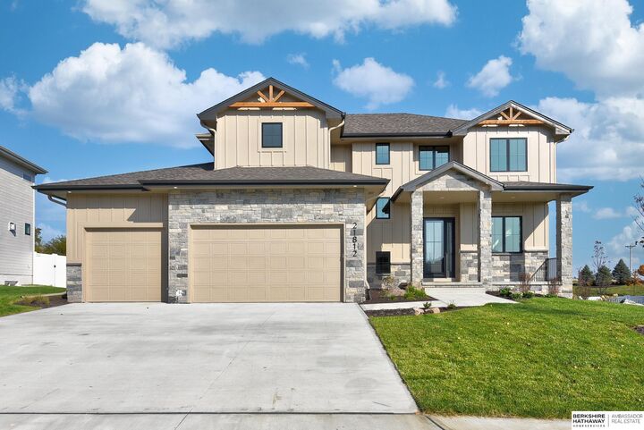 Property Photo: 10419 S 191st Avenue NE 68136