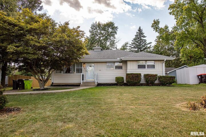 Property Photo:  5607 N Plaza Drive  IL 61614 
