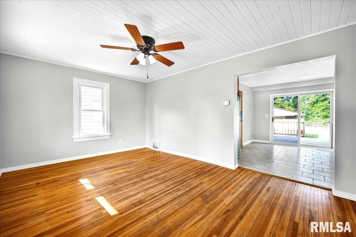 Property Photo: 1805 Karo Street IL 61554