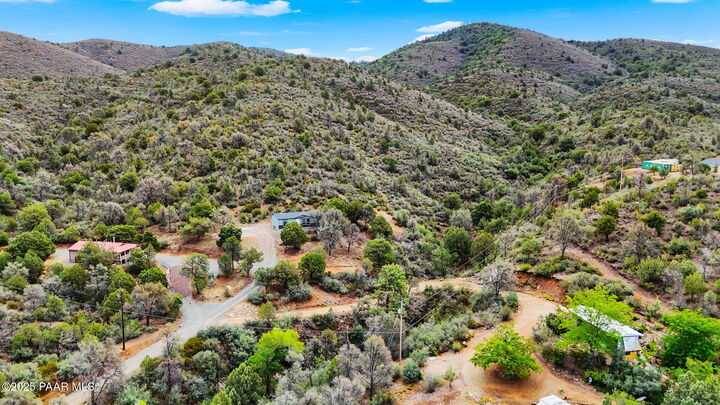 Property Photo: 1448 E Spirit Lodge Trail AZ 86303