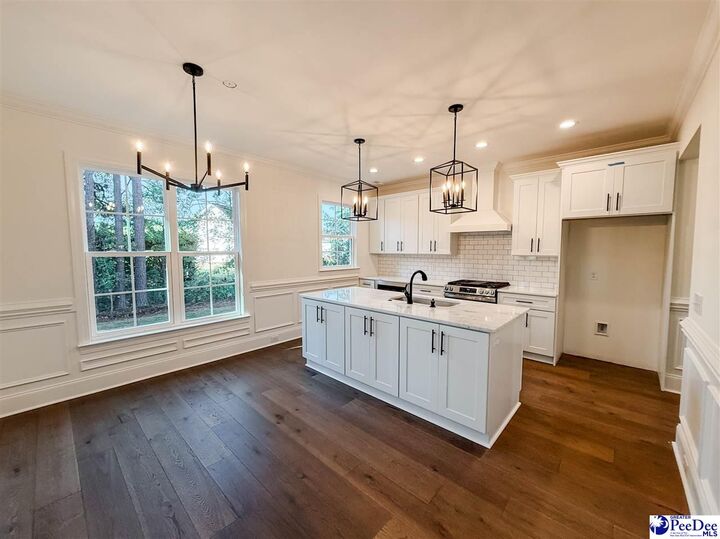 Property Photo: 724 Caledonia Ct SC 29501