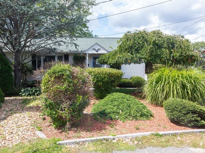 Property Photo: 23 Canna Dr MA 01545