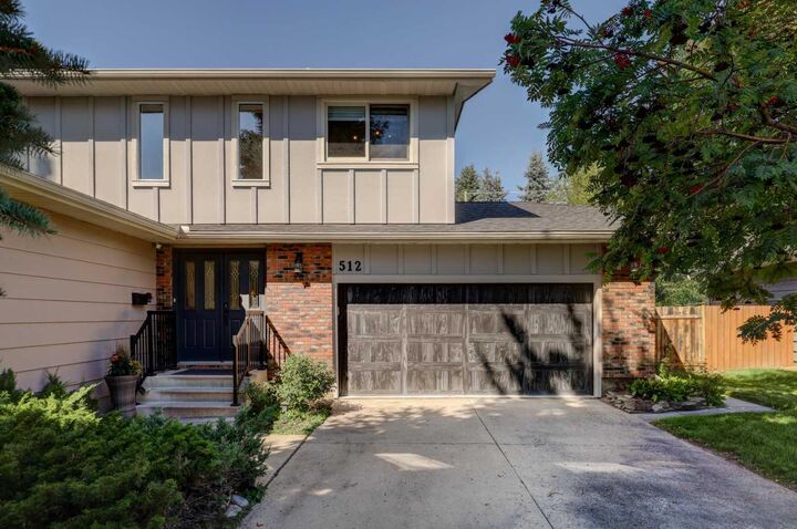 Property Photo: 512 129 Avenue SE AB T2J 4B1