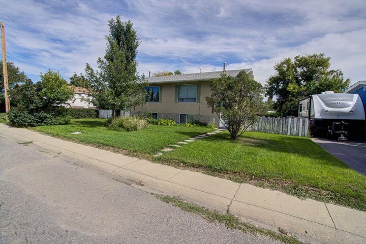 Property Photo: 5205 50 Street AB T0L 1Z0