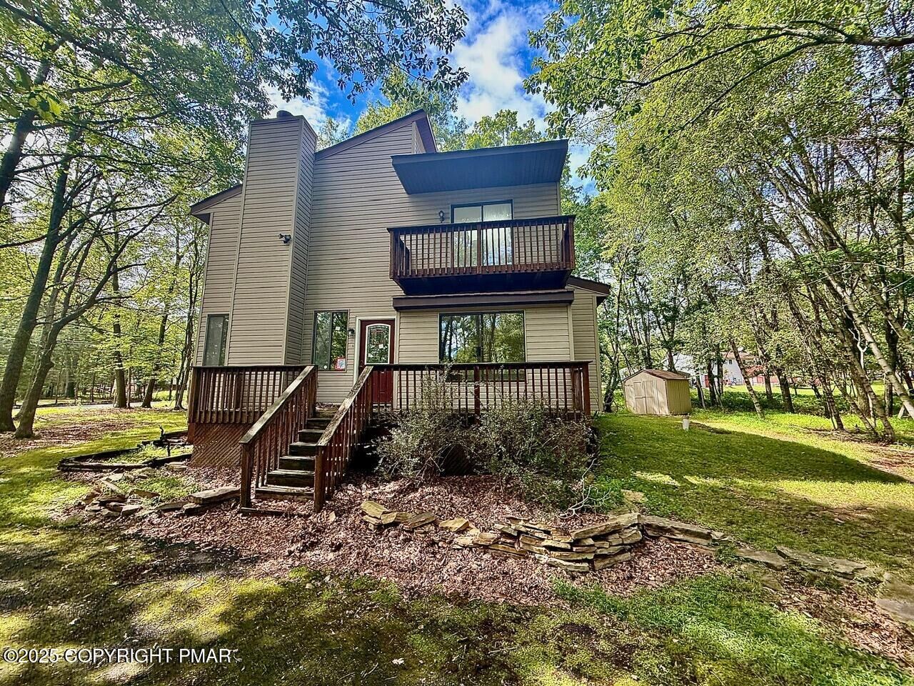Property Photo: 102 Tumbleweed Drive PA 18330