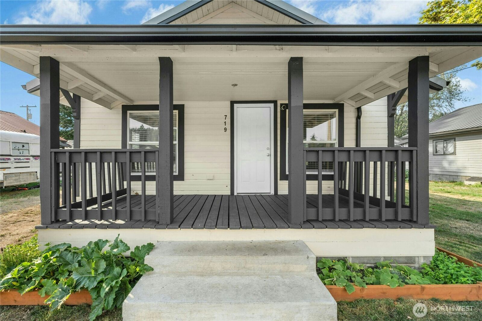 Property Photo:  719 S Nenant Street  WA 98530 