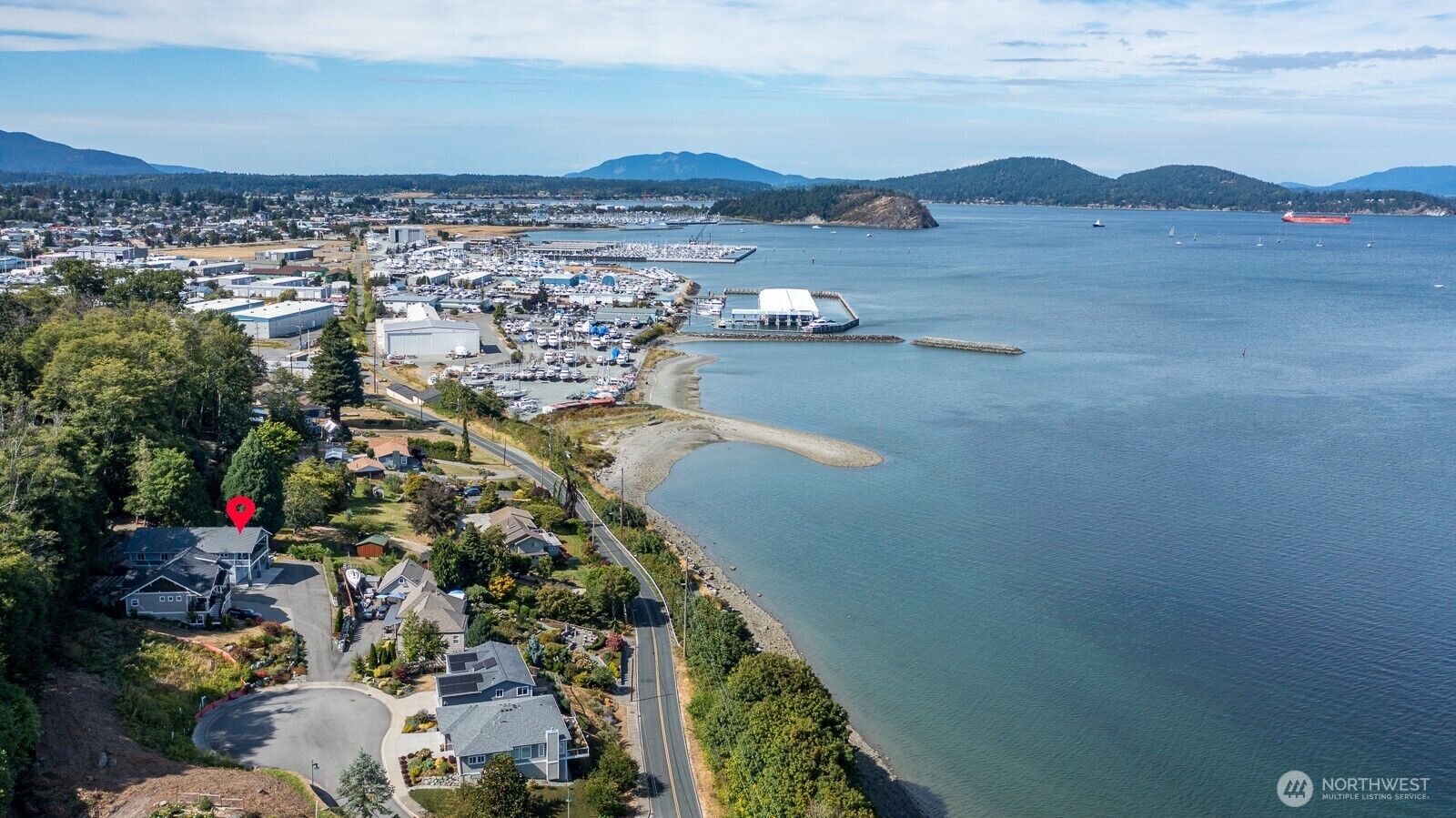 Property Photo: 211 Mansfield Court WA 98221