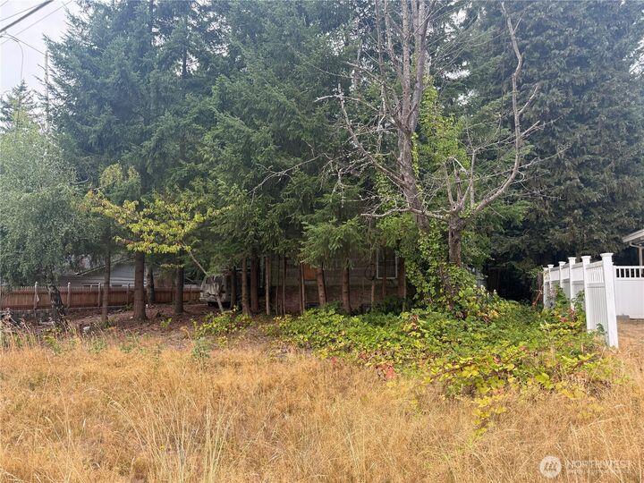 Property Photo: 12250 Densmore Avenue N WA 98133