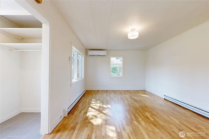 Property Photo:  326 NW 6th Avenue  OR 97862 