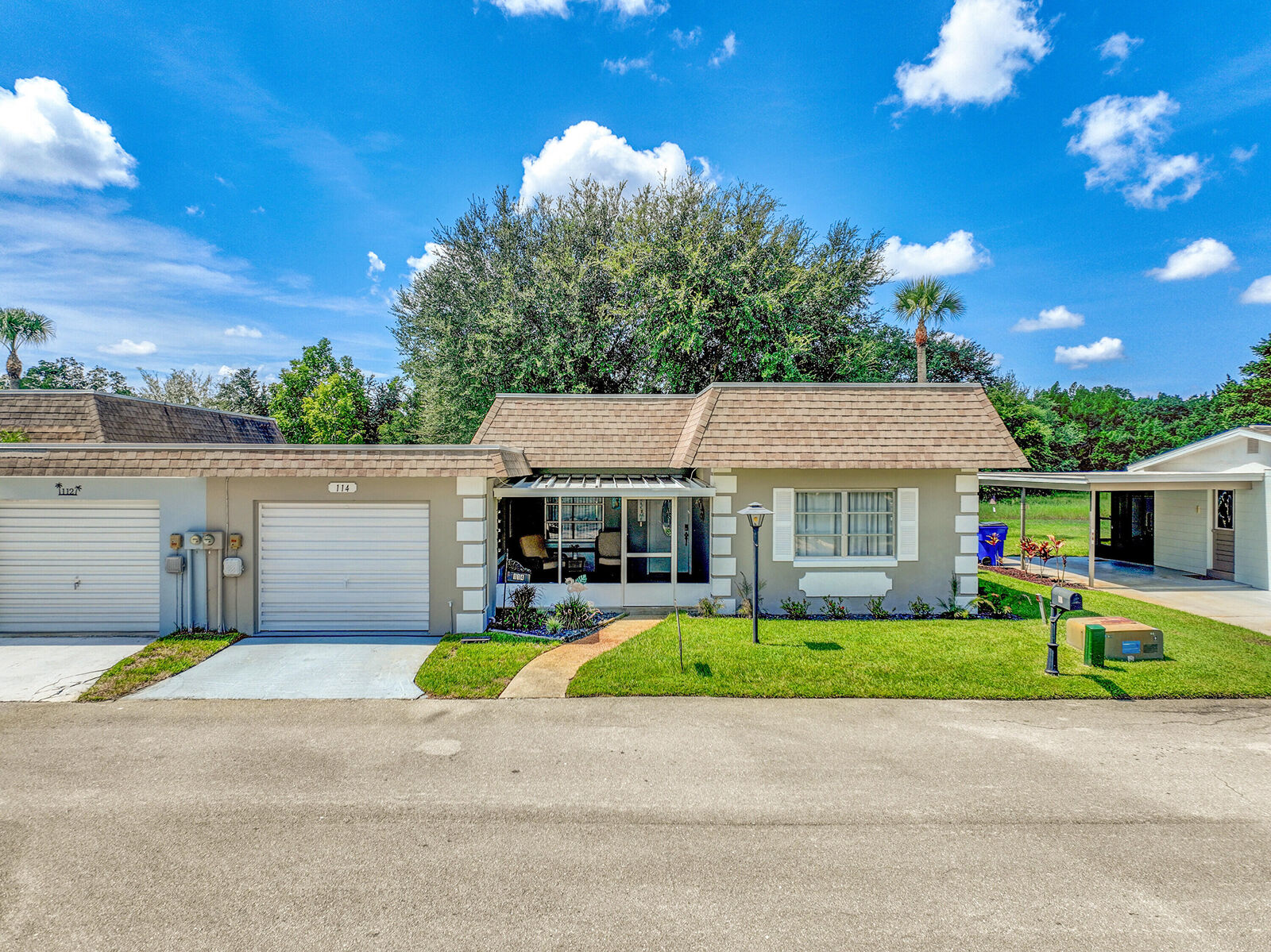 Property Photo: 114 Country Club Drive FL 33852