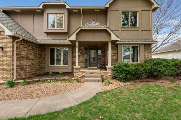 Property Photo:  7911 W Birdie Lane Cir  KS 67205 