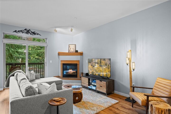 Property Photo: 720 Lakepoint Drive B5 CO 80443