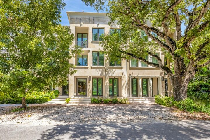 617 Almeria Ave  Coral Gables FL 33134 photo