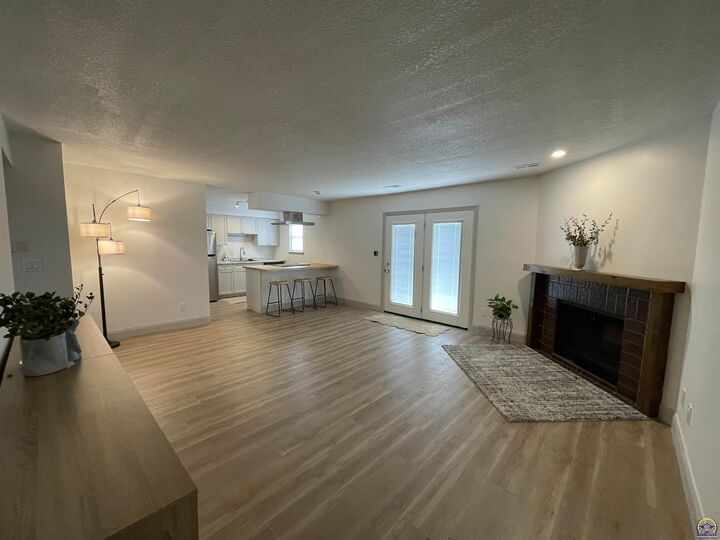 Property Photo: 5859 SW 22nd Ter #3 KS 66614