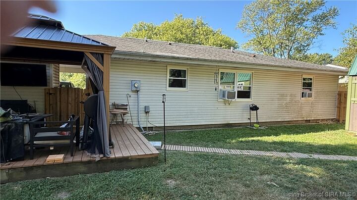 Property Photo:  540 E Colony Drive  IN 47167 