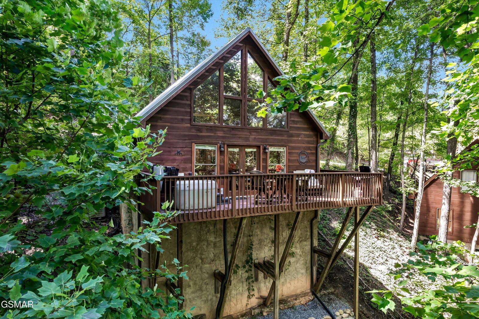 Property Photo: 1031 Elm Cir Circle TN 37876